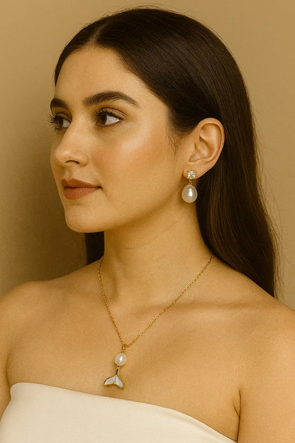 Ocean Bloom Pendant – Elegance from the Depths Essential soul